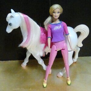 Barbie doll & Horse In A pony tale Really Walks